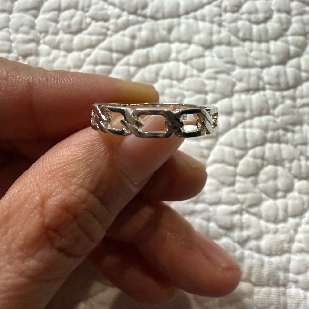.925 Silver Chain Link Ring size 9